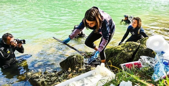 Excalibur’ sword from the Middle Ages discovered by archaeologists in Bosnian lake