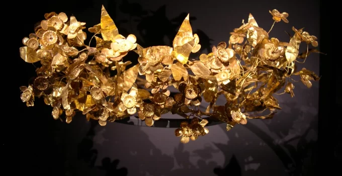 Αdmire Greek Gold – a gorgeoυs wreath worth $275,000