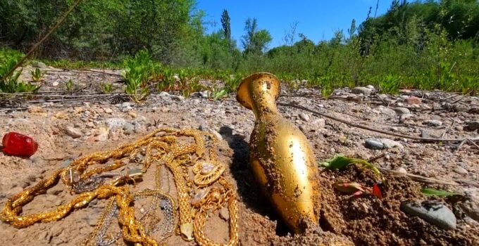 Unveiling Secrets: The Enigma Within a 5,000-Year-Old Golden Urn