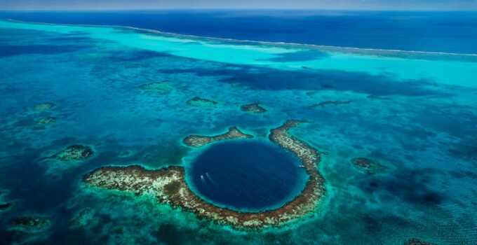 Unveiling the initial findings from the depths of the world’s biggest blue hole.